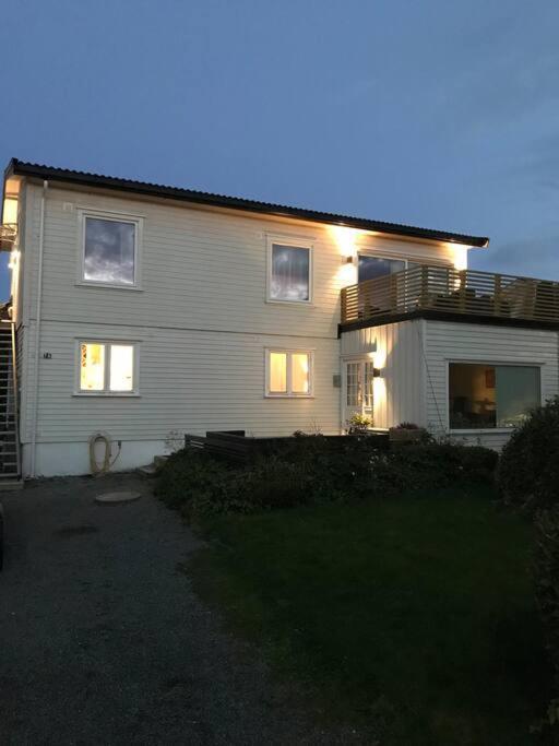 Topp Moderne Suite. Larvik Exterior foto
